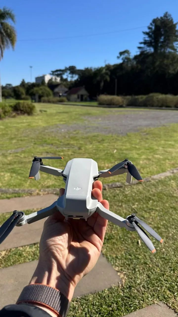 DJI Mini 2 Fly More Combo 4K - Completo, 3 Baterias e Excelente Estado - Foto 2