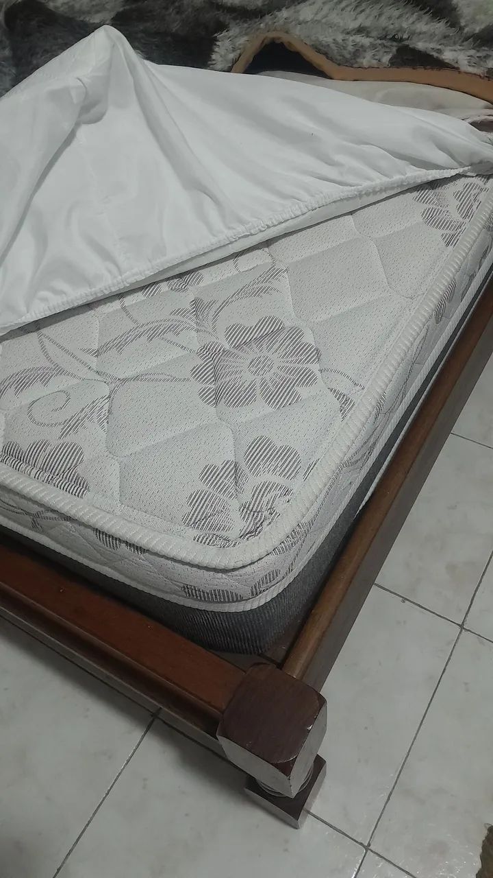 Cama madeira maciça/colchão  - Foto 2