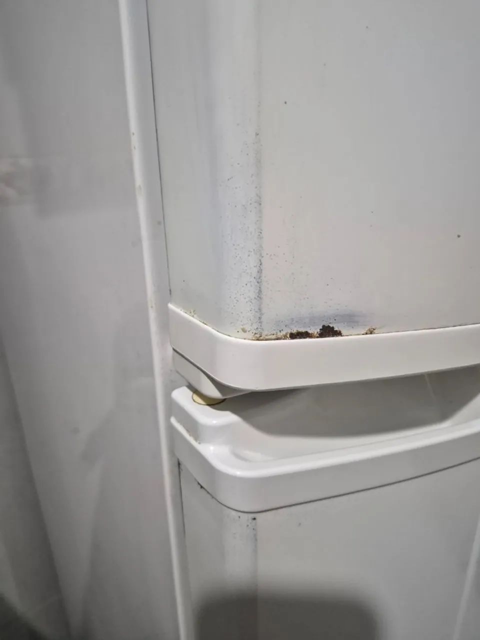 vendo geladeira barata