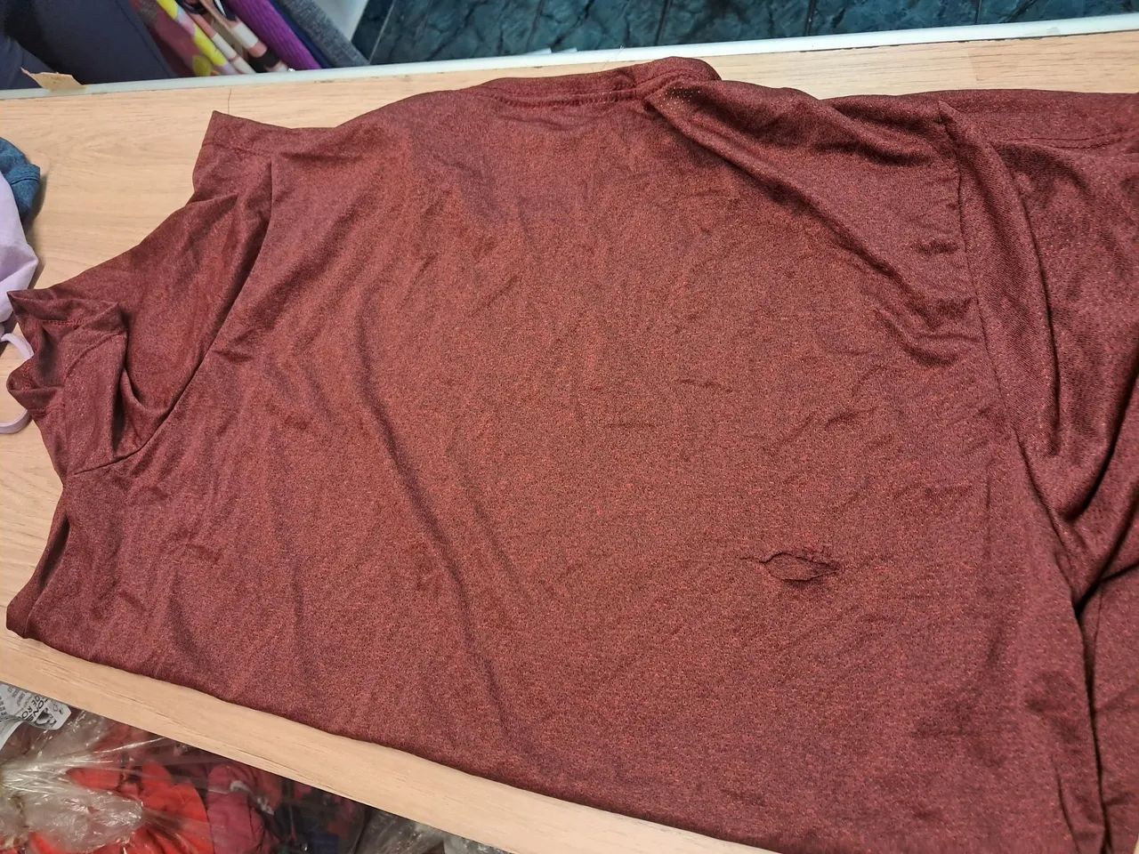 Roupas com defeito de fabreca so 1.00 - Foto 4