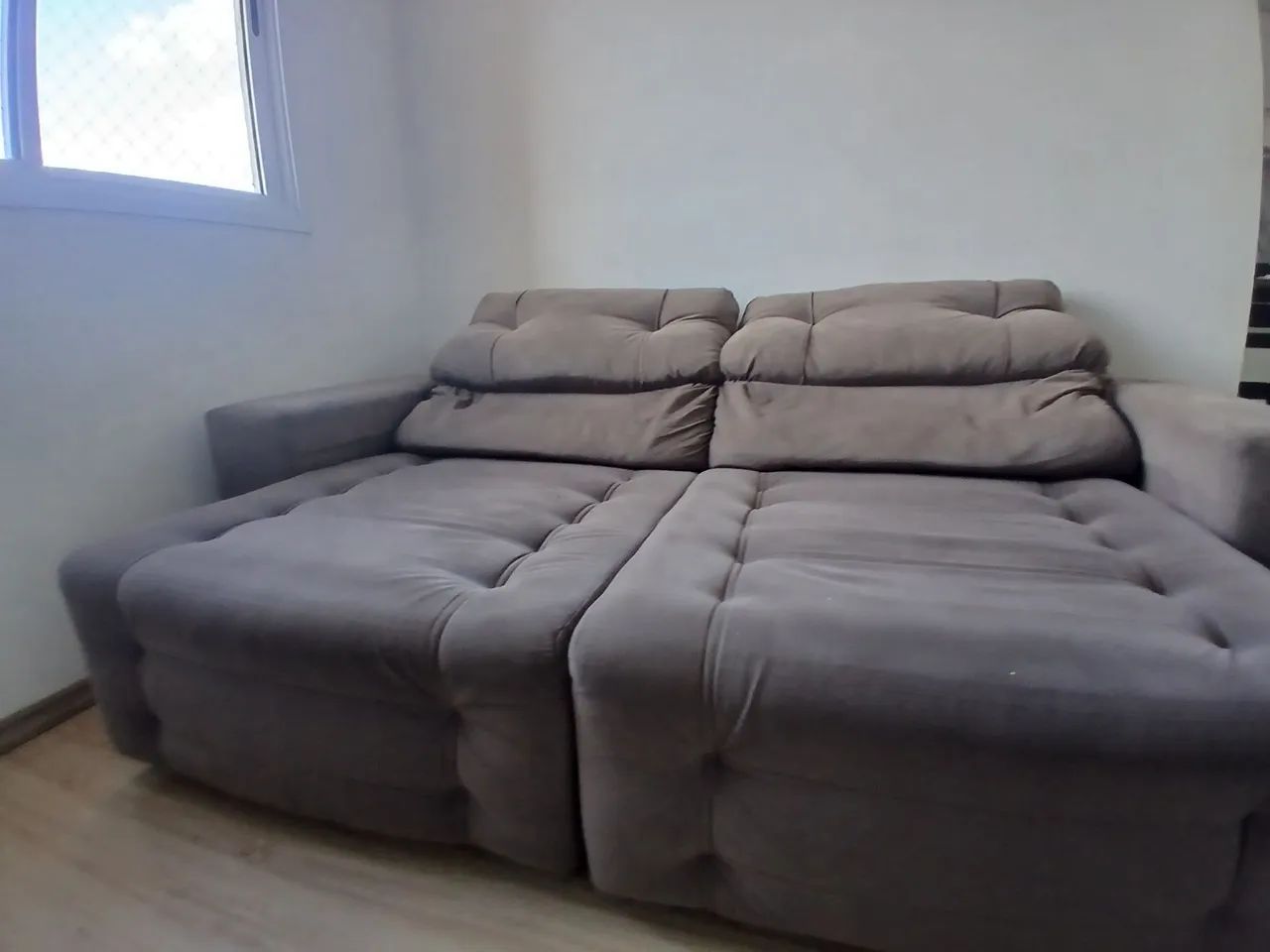 SOFÁ RETRÁTIL GRANDE COM CABECEIRA INCLINAVEL  - Foto 2