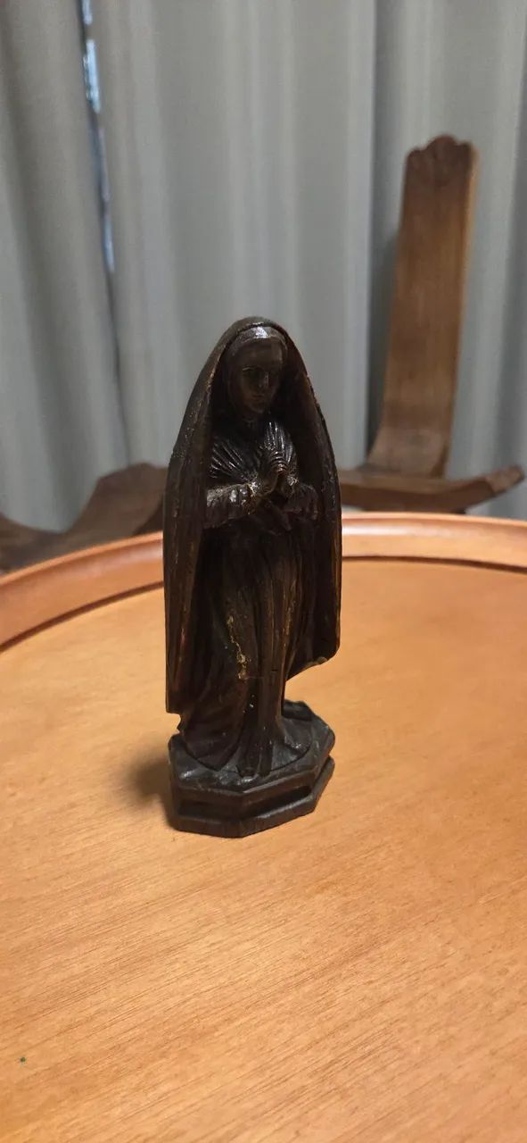 Imagem Sacra Antiga em Madeira Entalhada - Nossa Senhora (Arte Sacra Vintage / Colonial) 