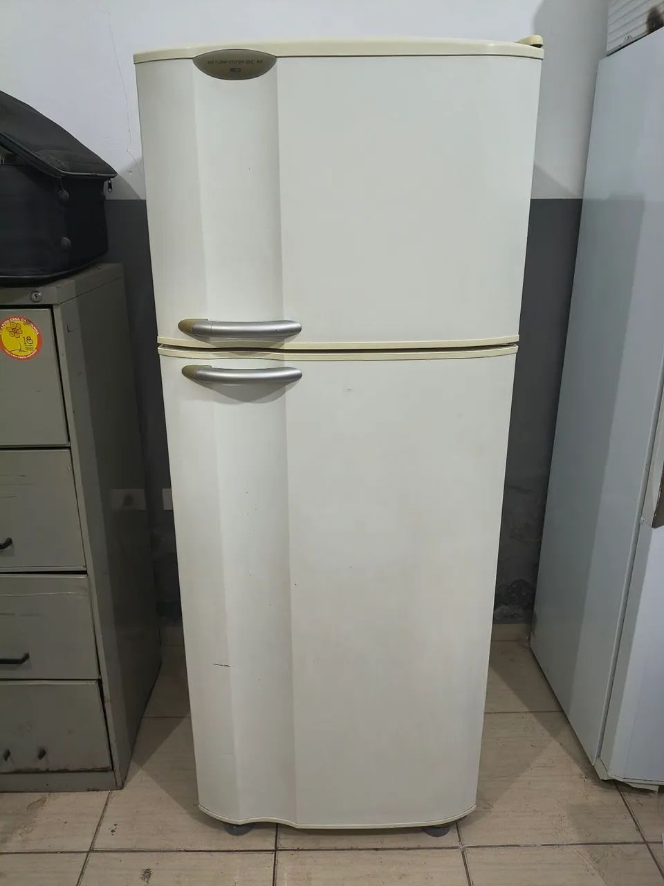 Geladeira Eletrolux 440 LTS  - Foto 2