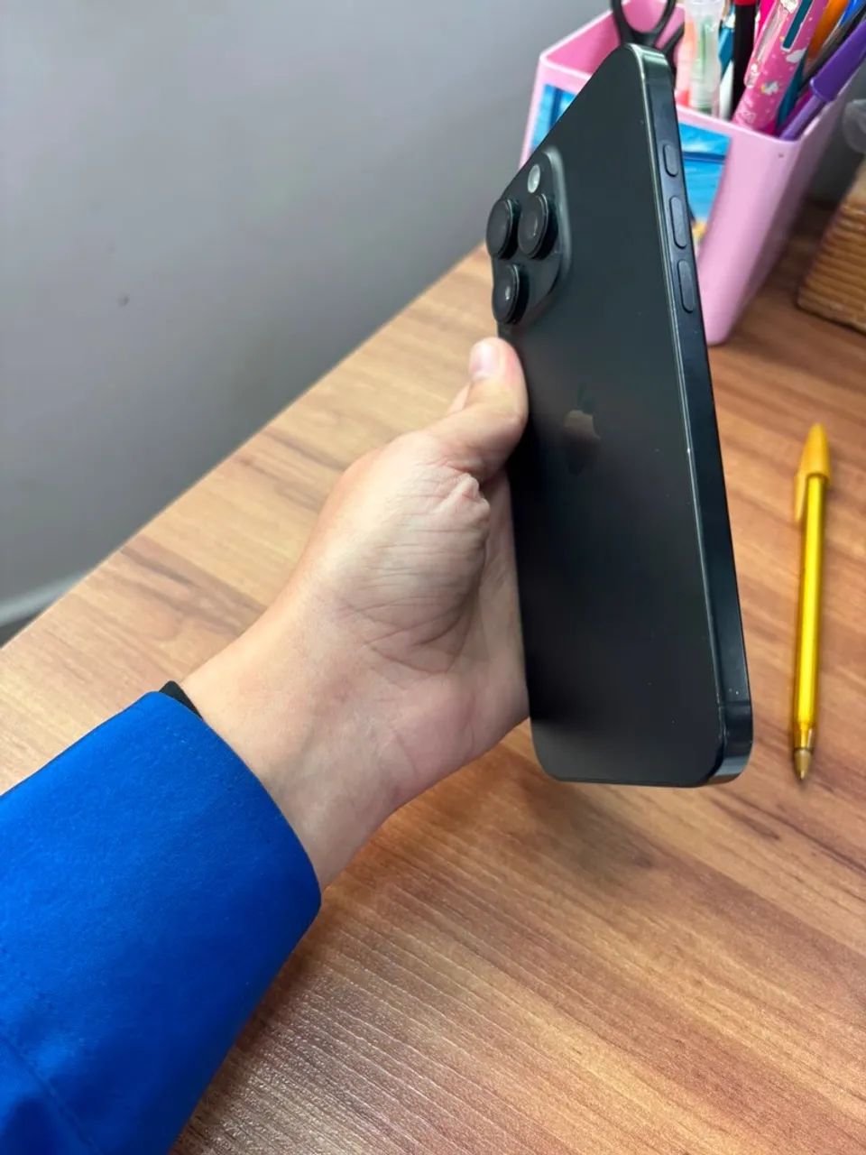 IPHONE 16 pro max black - Foto 4