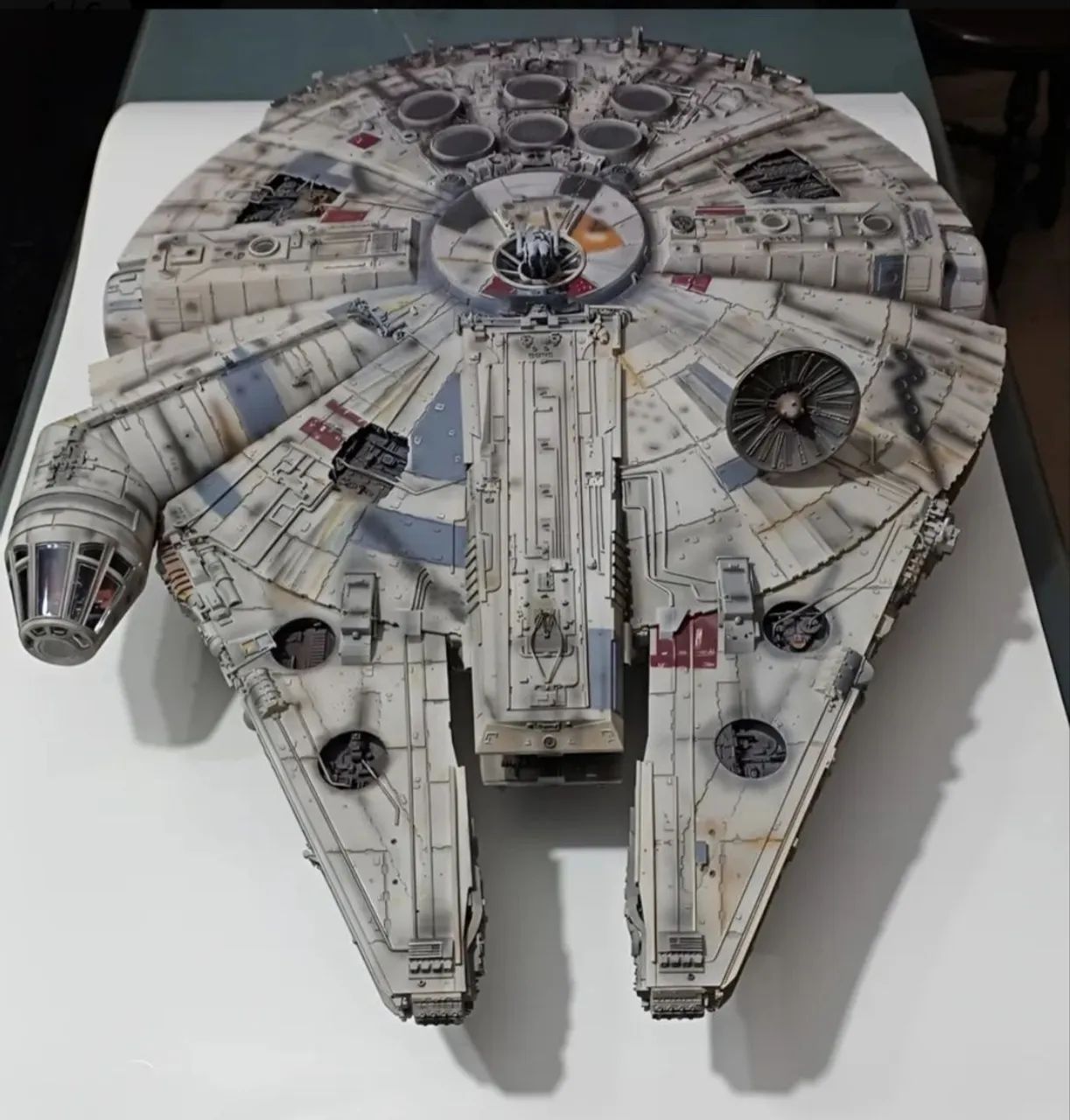 Millennium Falcon Planeta Deagostini Star Wars