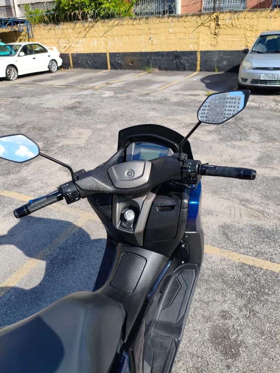 NMAX 2022 conservada. - Foto 4