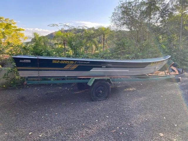 Barco Fluvimar, Motor Yamaha 25 HP 2 tempos e Carreta