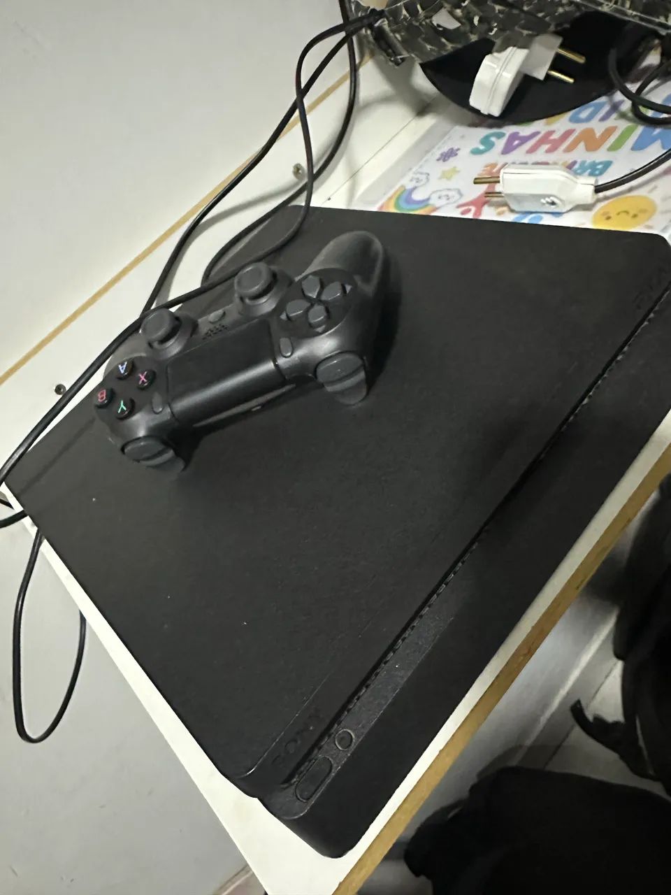 PS4 slim 1tb