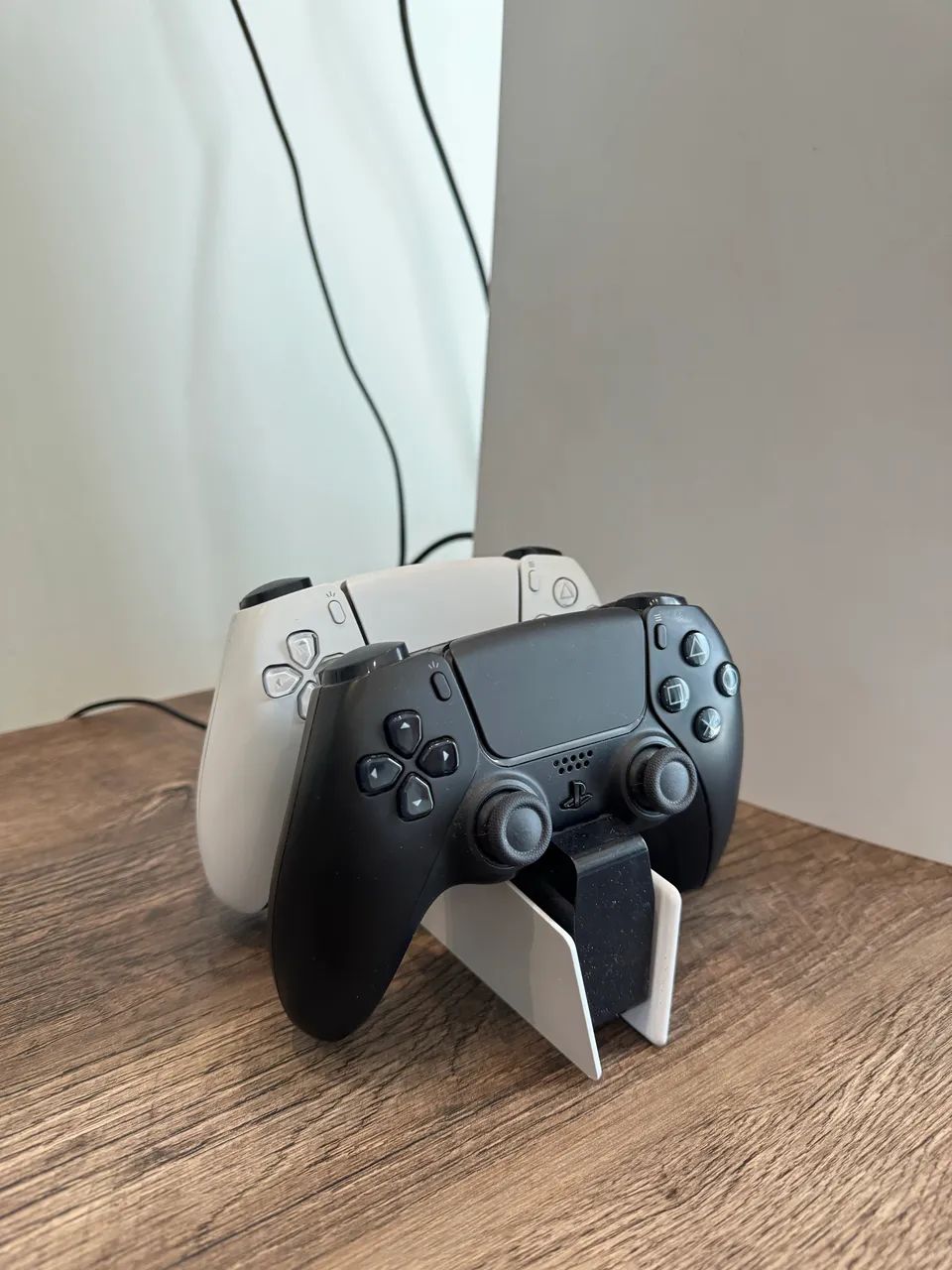 PS5 Fat com 2 controles e base de carregamento - Foto 3