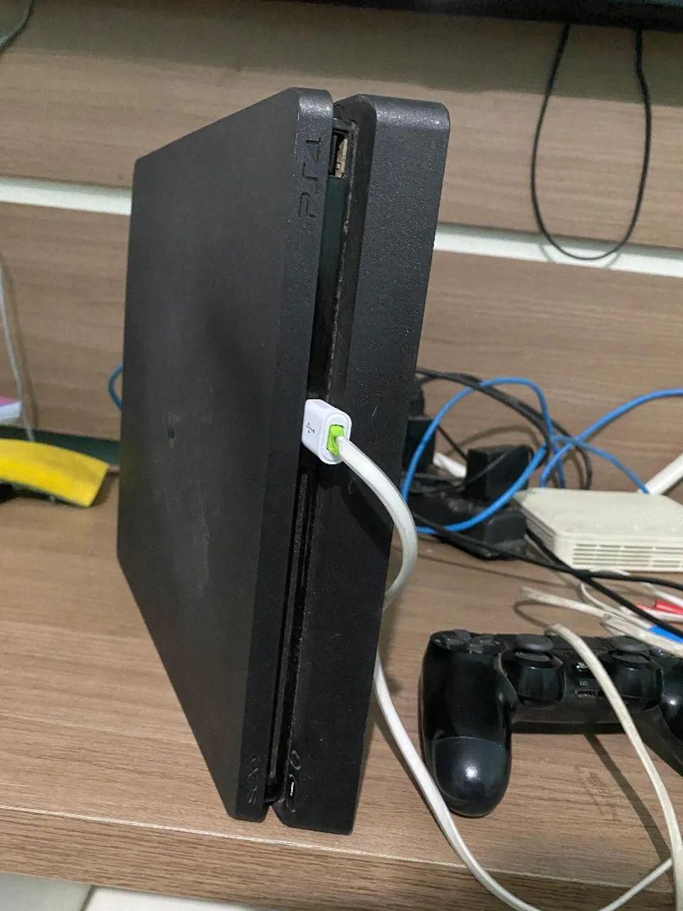 PS4 SLIM 1TB USADO FUNCIONANDO PERFEITAMENTE  - Foto 2