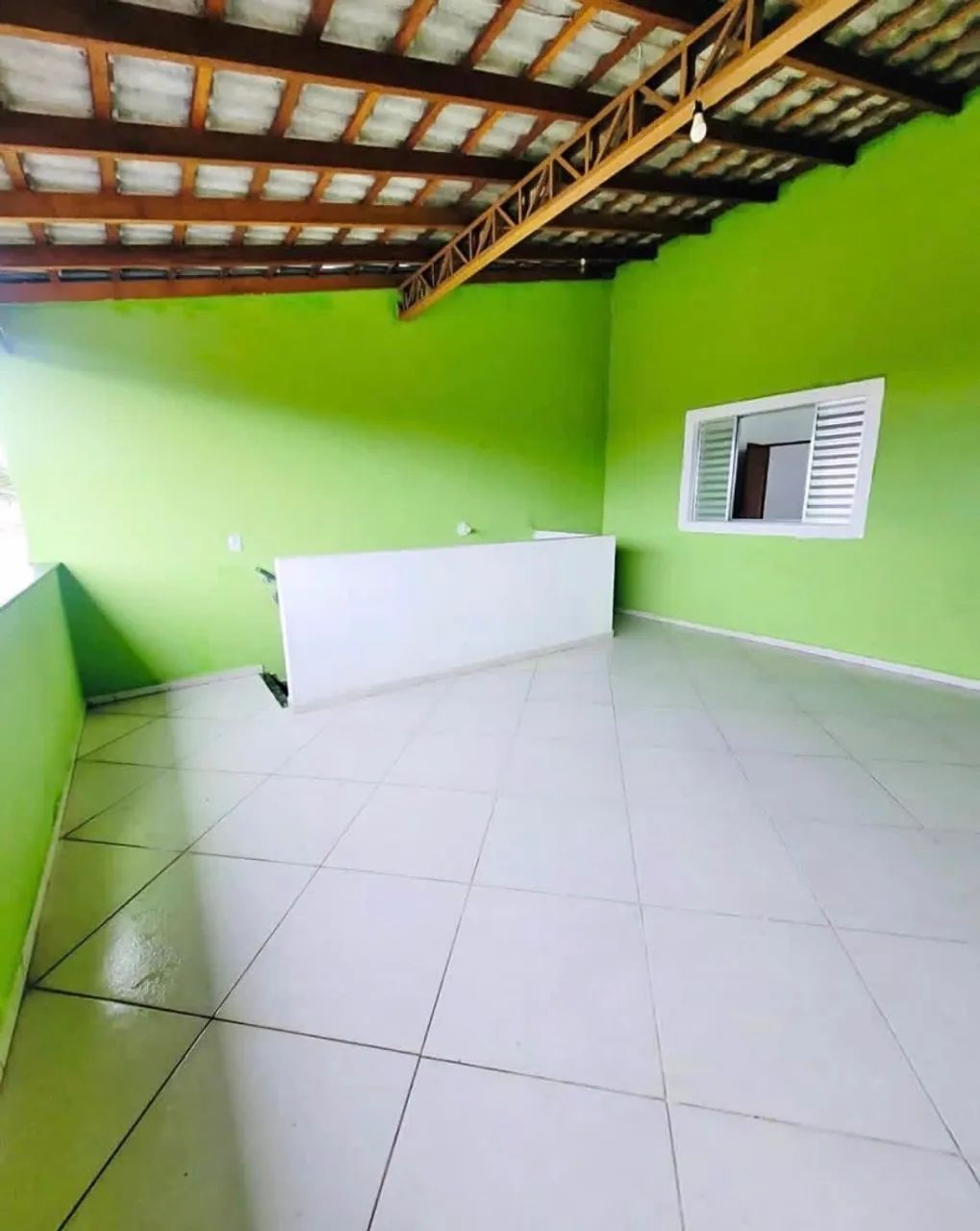 Lv Casa ampla em Três Barrass