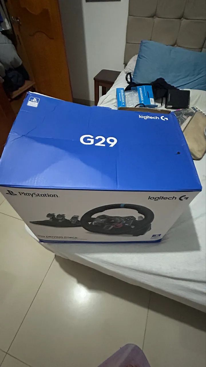 Simulador, pedais e câmbio PlayStation Logitech - Foto 2