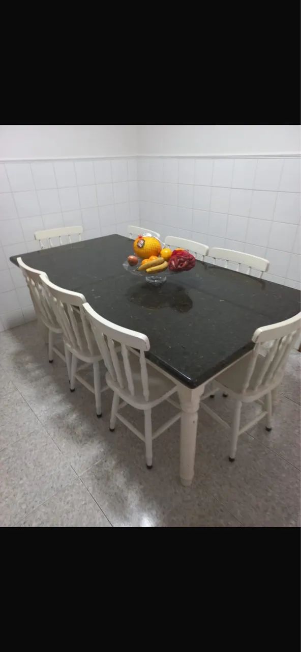 Mesa em granito e Angelim Pedra