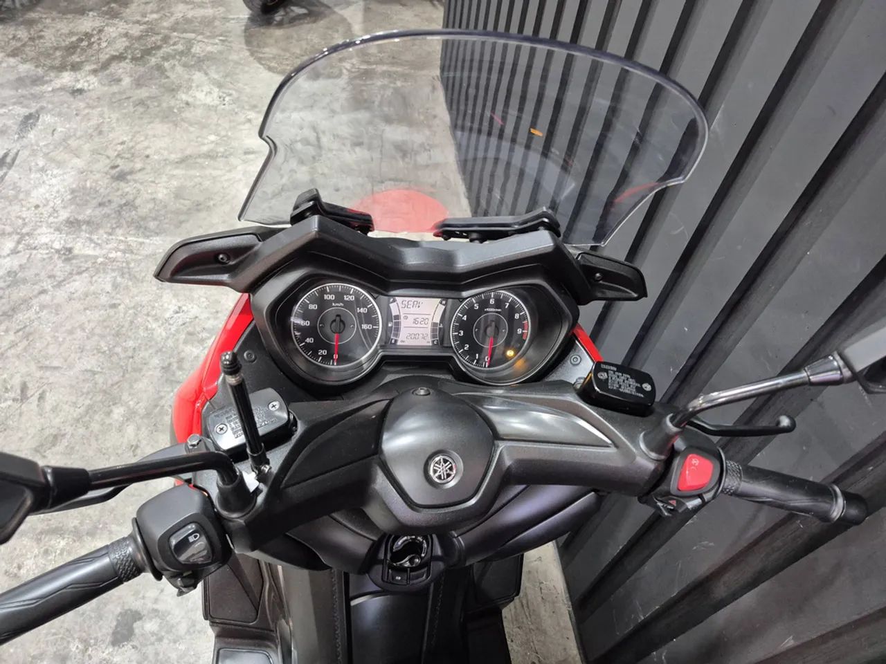 Yamaha XMax 250 cc  - Foto 4