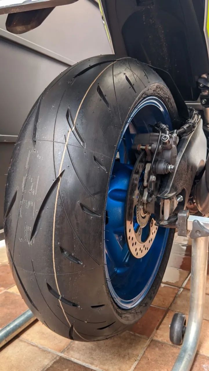Suzuki GSX S1000 - Foto 5