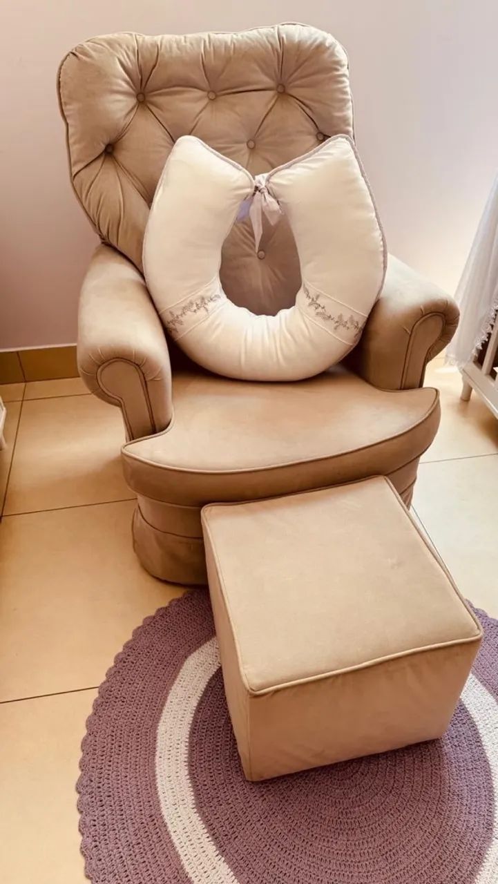 Vendo Poltrona Amamentação