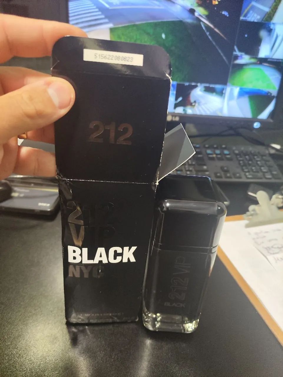 Perfume masculino 212 vip Black 200 ml 