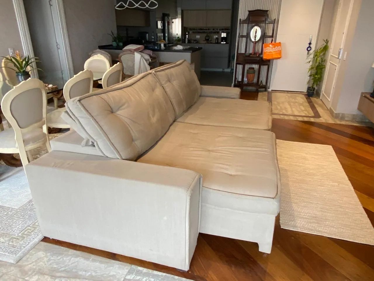 Sofá aconchegante e elegante!