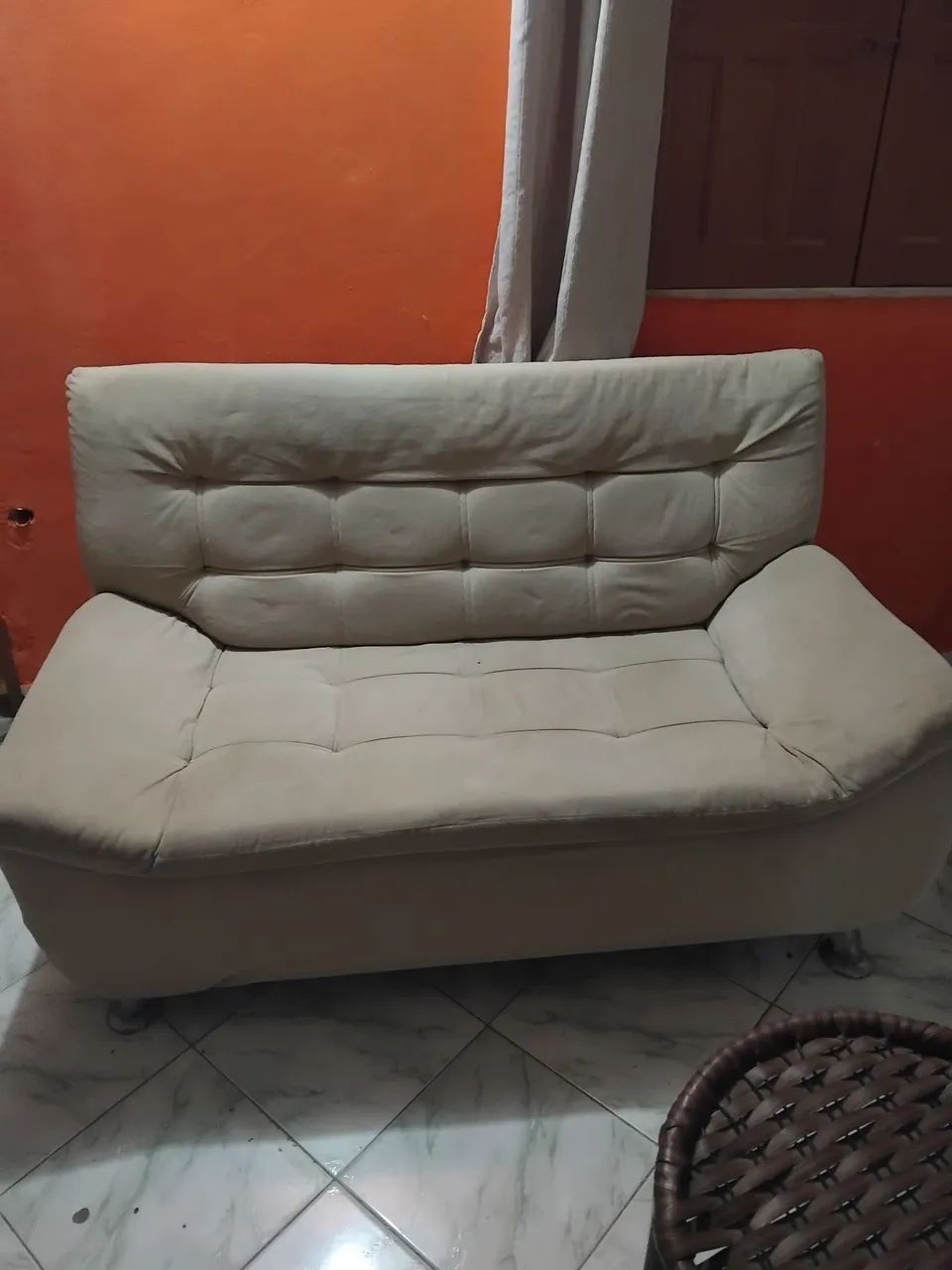 Vende sofa 2 lugares com defeito