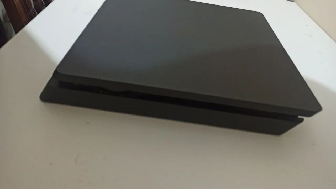 Ps4 slim 1tb ,2 controles, 6 jogos, com caixa  - Foto 2