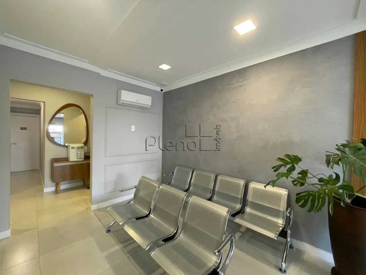 Casa à venda em Campinas, Cambuí, com 5 quartos, com 227.08 m² - Foto 4
