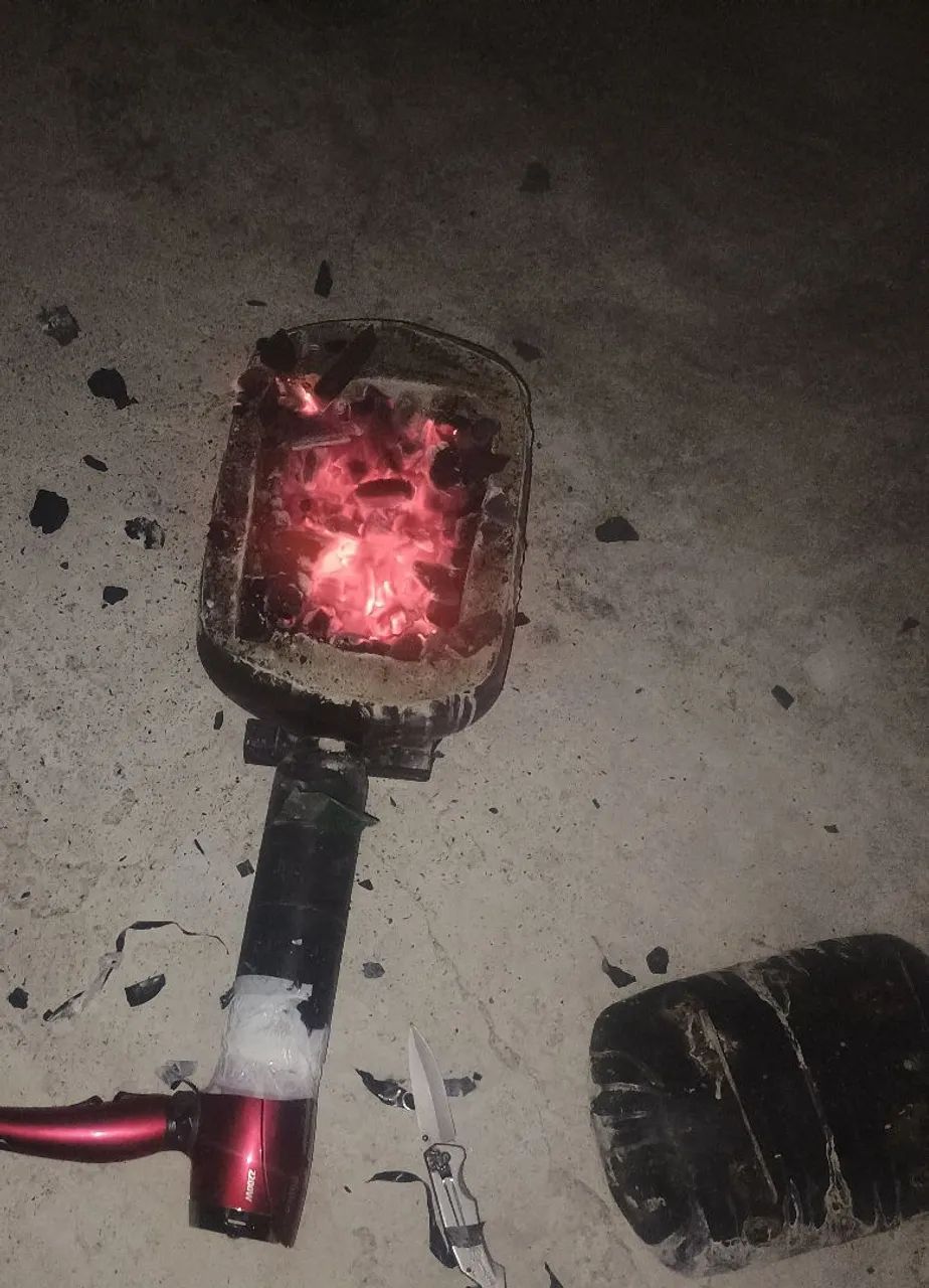 Forja para tempera e fundição 