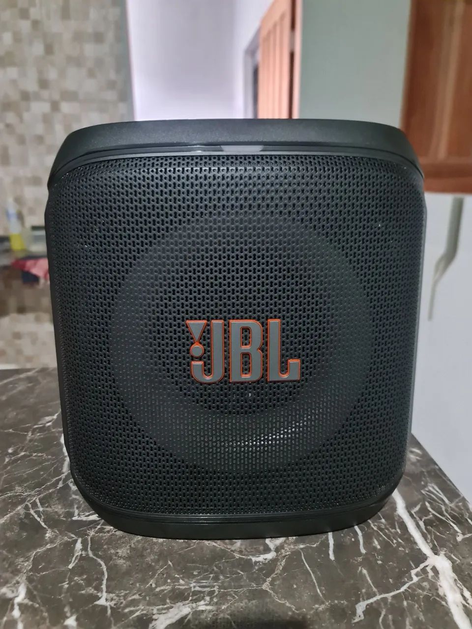 Caixa de som JBL 
