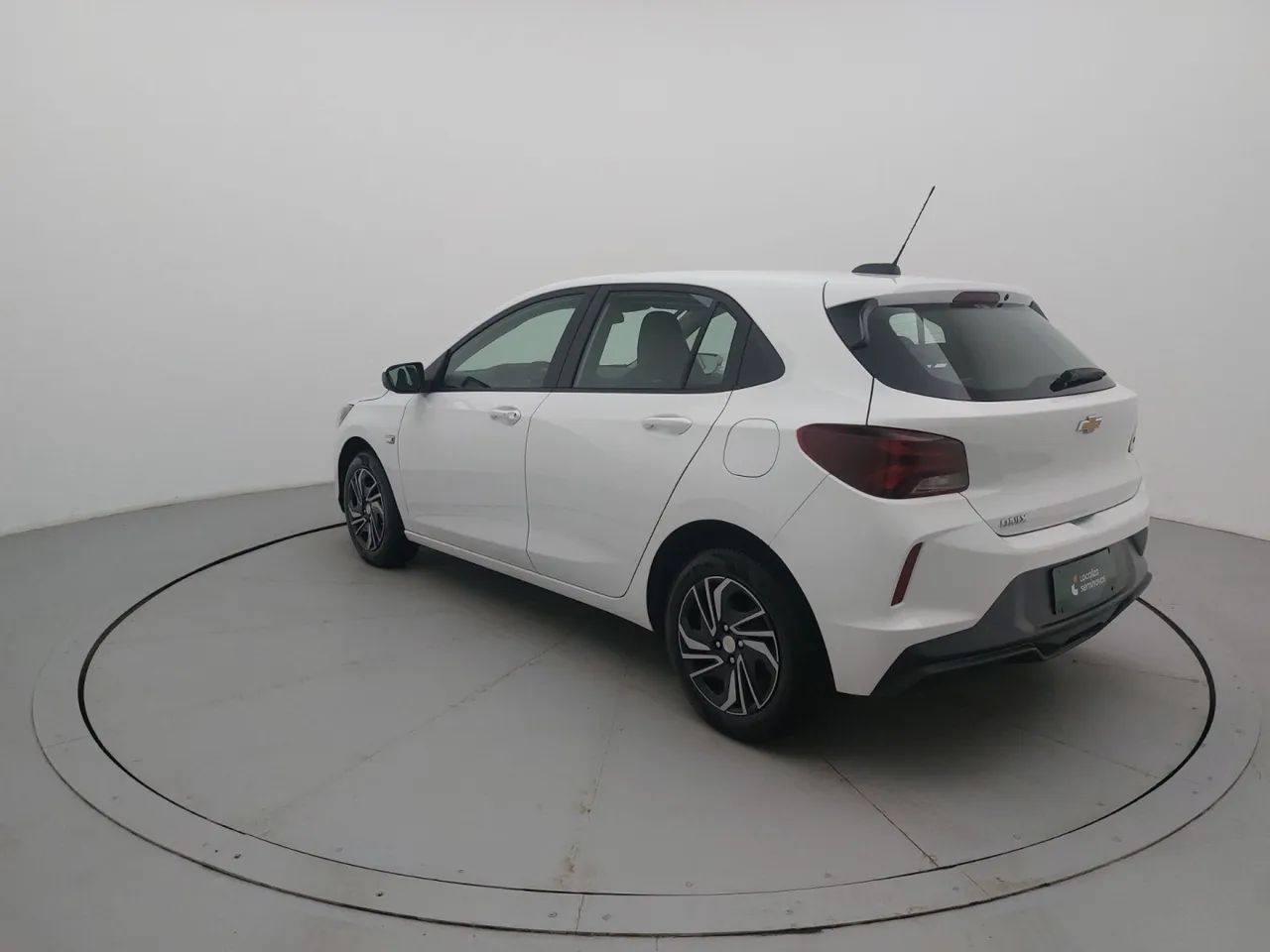 Chevrolet Onix Hatch 1.0 12V Flex Mec. 4P, foto 3 de 18