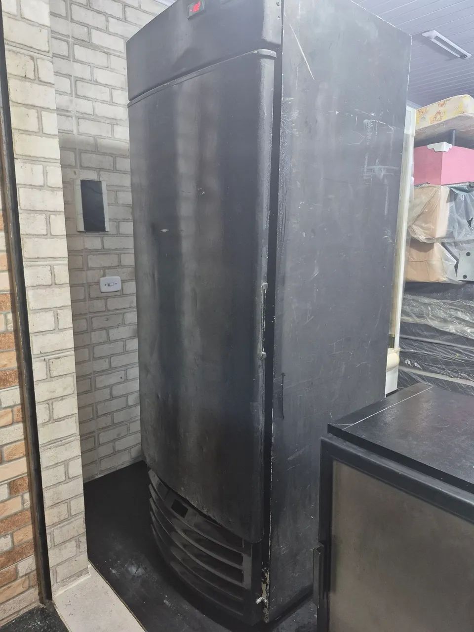 Cervejeira 220v perfeita valor 2 mil  - Foto 4