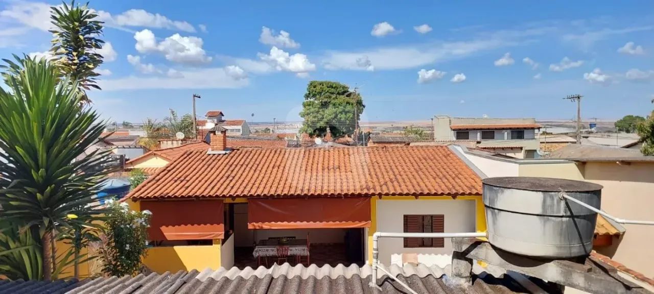 Sobrado com cômodo comercial para venda no bairro Morada da Colina. - Foto 3