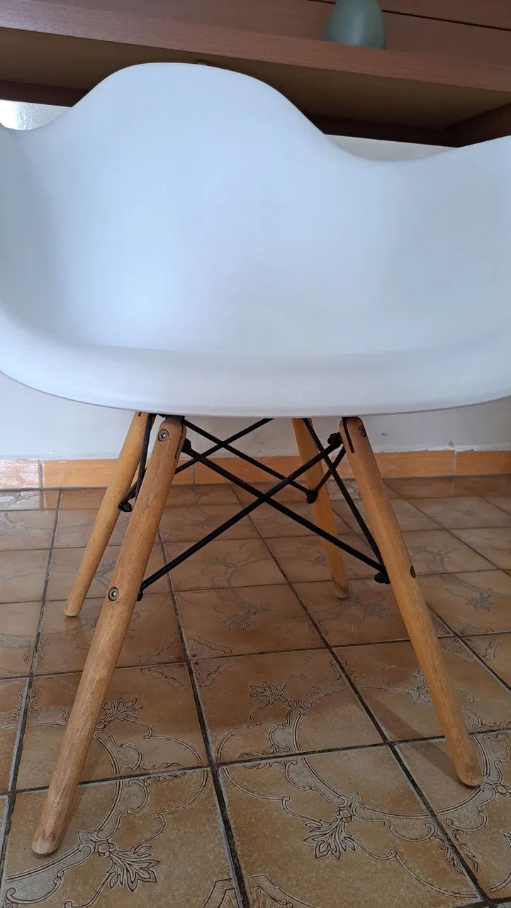 Cadeira Charles Eames Eiffel com braço  - Foto 2