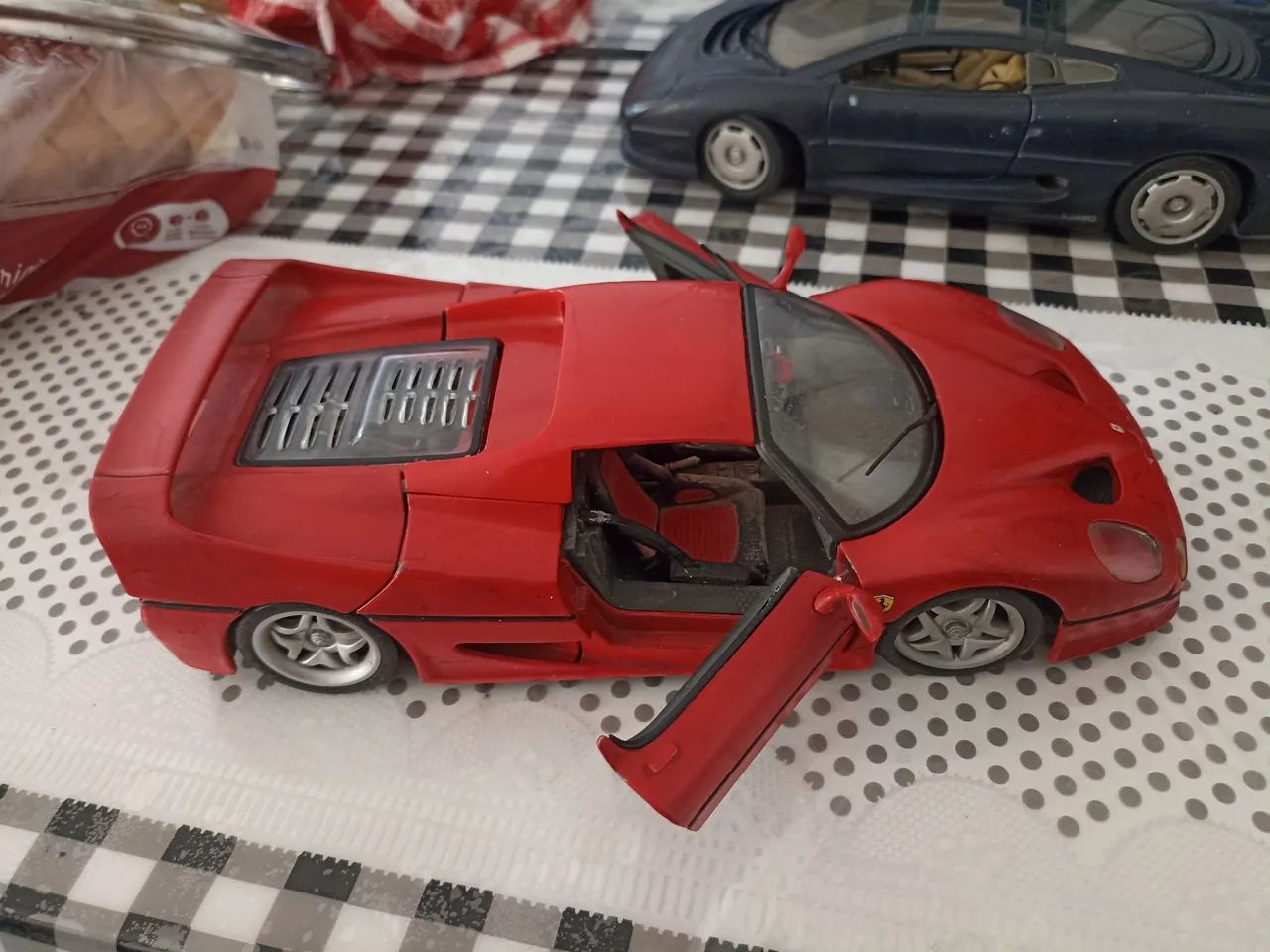 2 Carro de coleção Ferrari originais