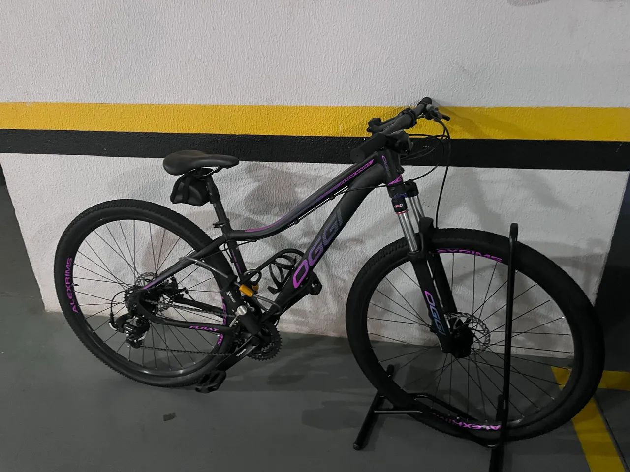 Bicicleta feminina oggi float spot aro 29
