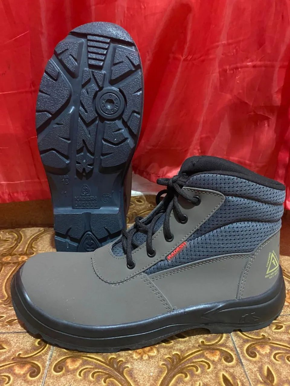 Estou vendendo essa bota - Foto 2