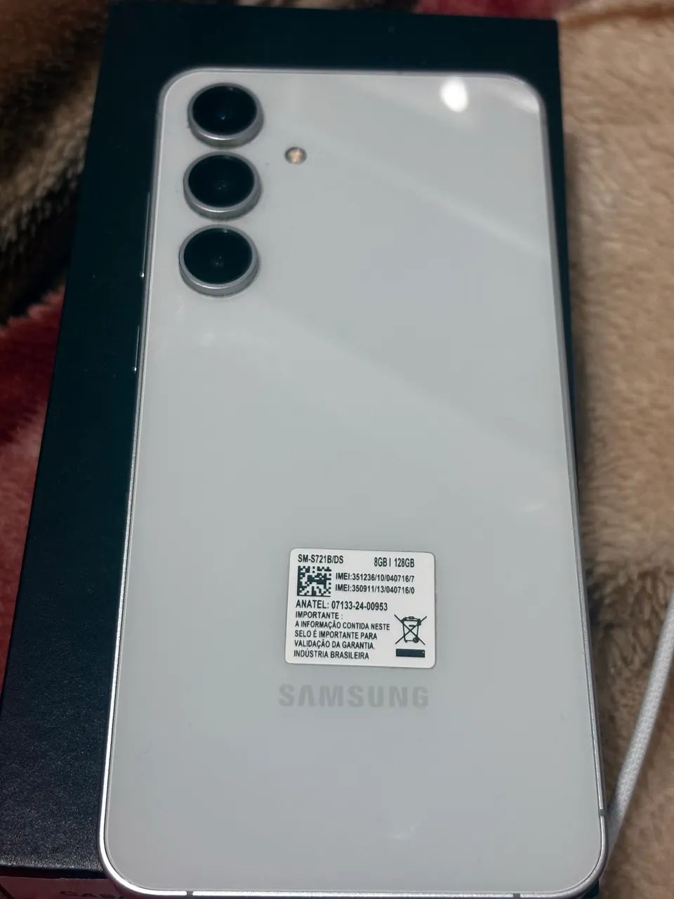 Samsung S24fe