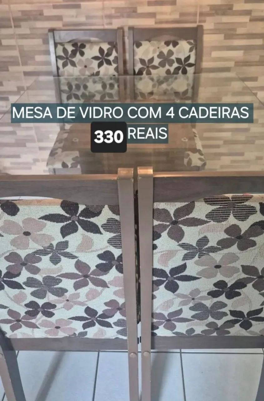 Mesa de vidro com 4 cadeiras. - Foto 2