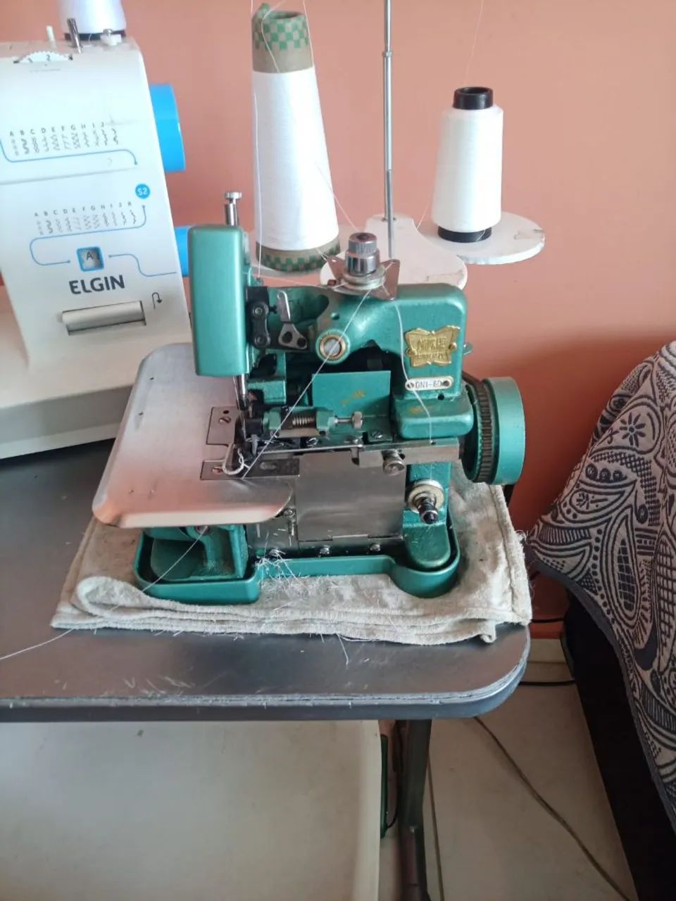 Maquina de Overloque Chinesinha 