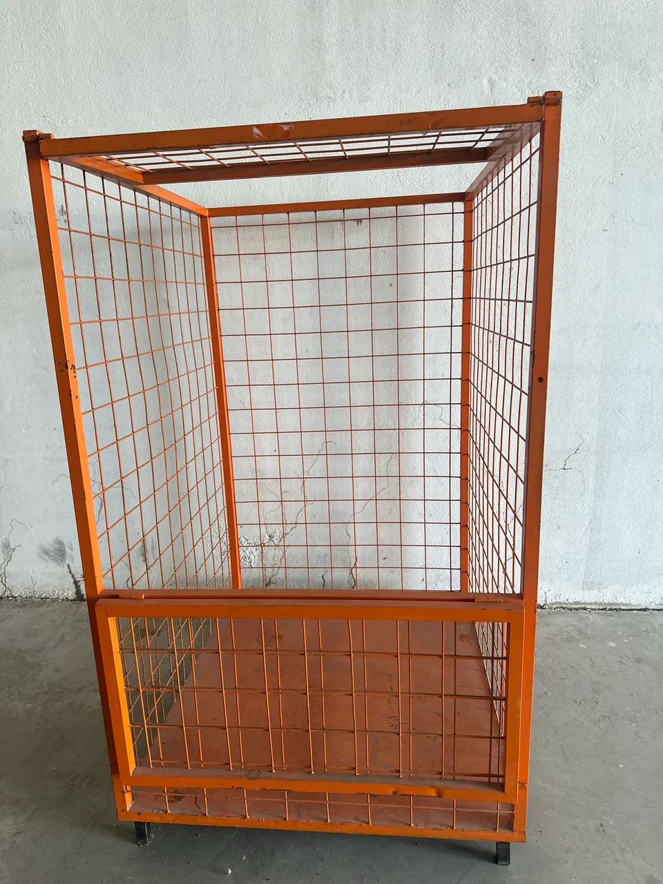 Gaiola de armazenamento de produtos semi nova  - Foto 2
