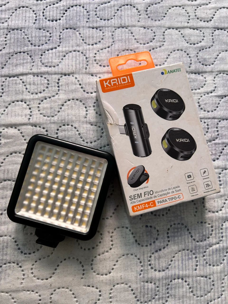 Microfone sem fio e luz de led - Foto 2