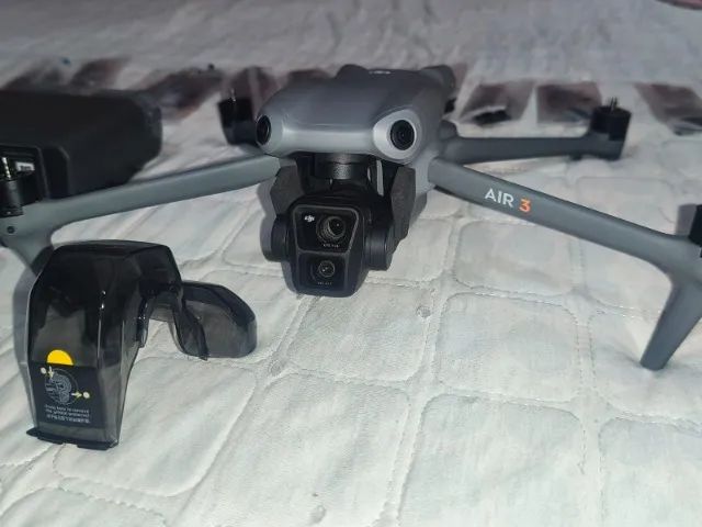 DRONE DJI AIR 3 FLY MORE COMBO - NOVO - Foto 3