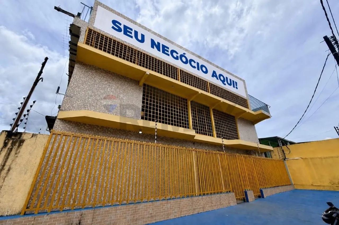 Prédio Comercial no Jorge Texeira