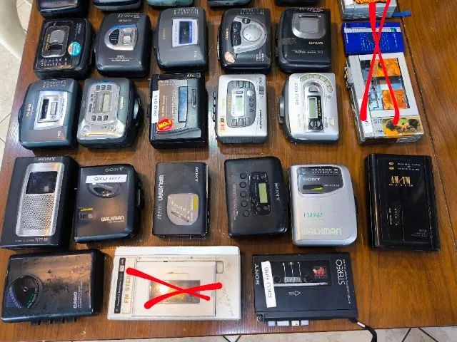 WALKMAN sony panasonic aiwa ジャンク　本体　まとめ WALKMAN ANTIGO AIWA SONY PANASONIC CCE LEIA A DESCRIÇÃO lote com