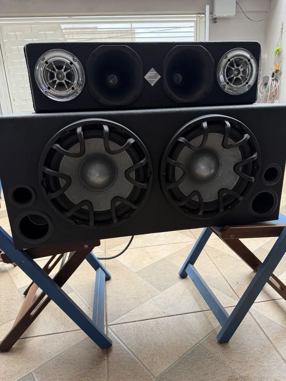 Vendo som automotivo 