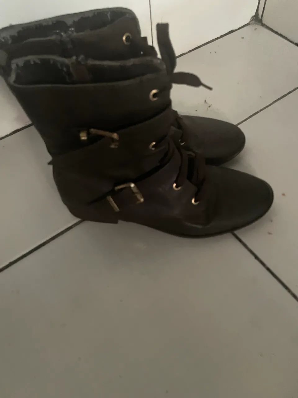 Bota marrom - Foto 2