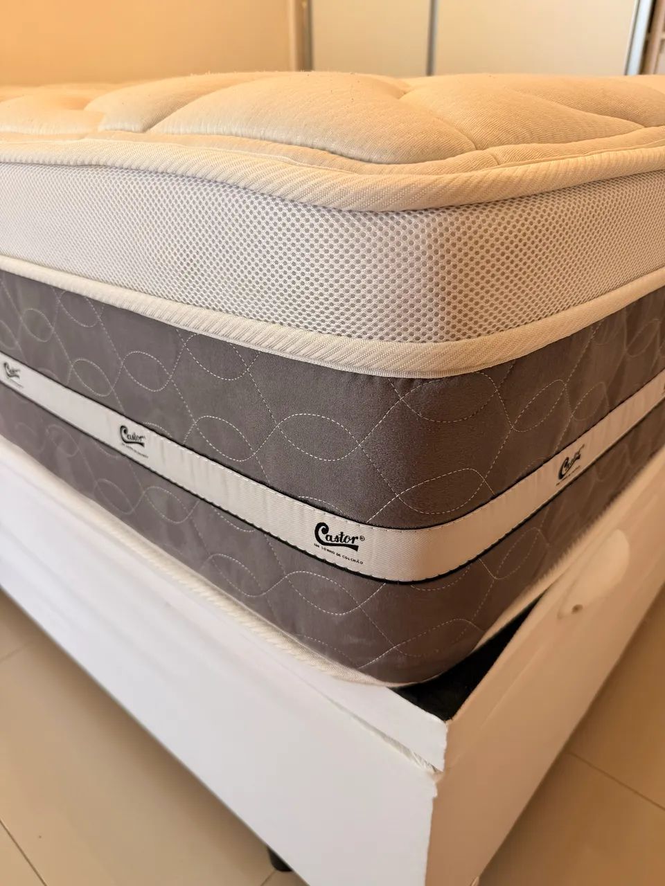 Cama de Casal (colchão + box baú)  - Foto 2
