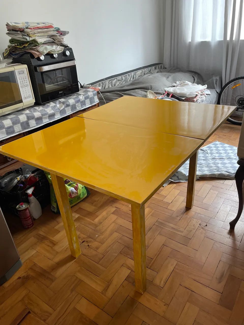 Mesa dobrável em madeira 