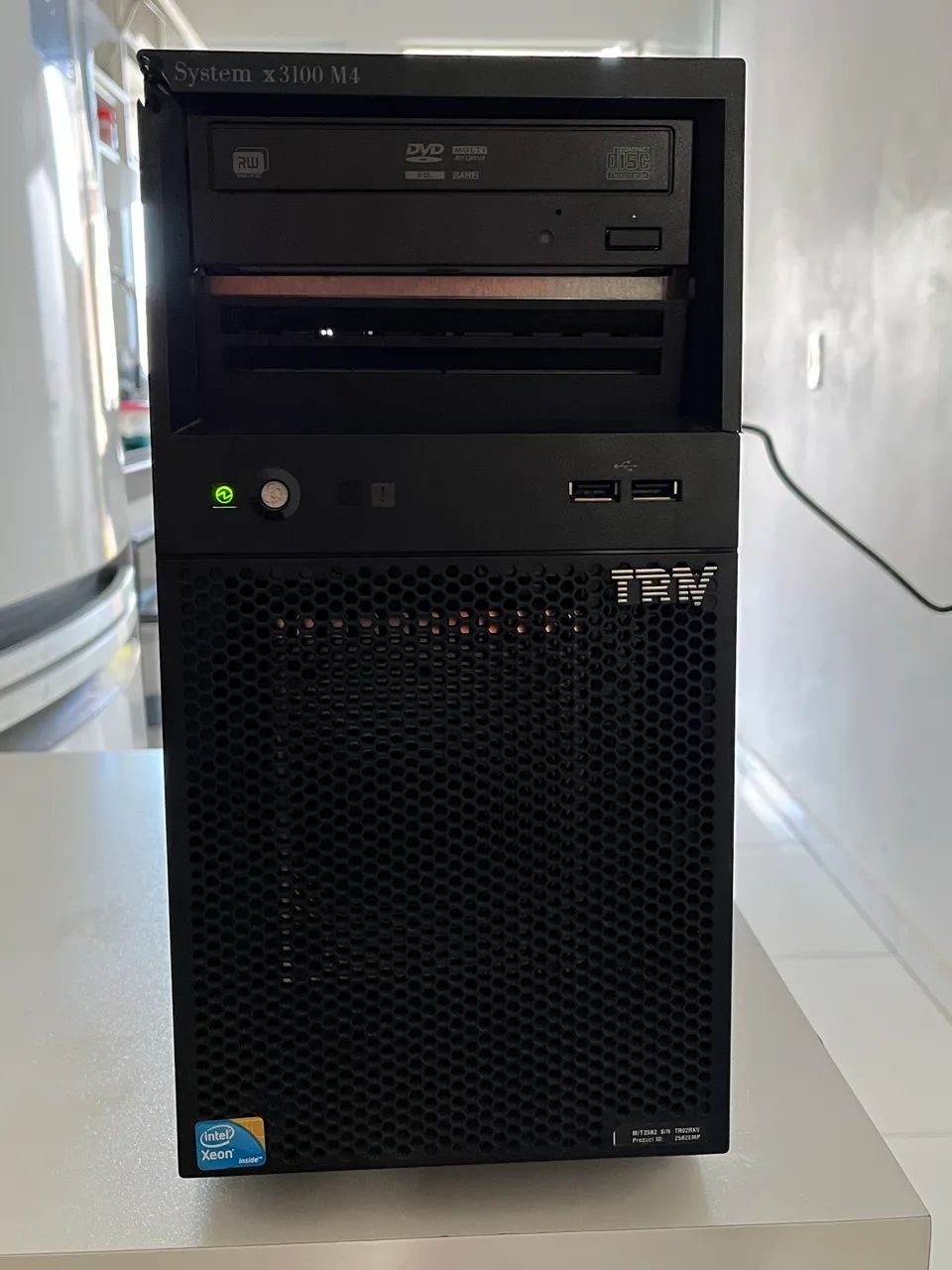 Servidor IBM - X3100 M4 - 4 GB RAM - INTEL XEON 