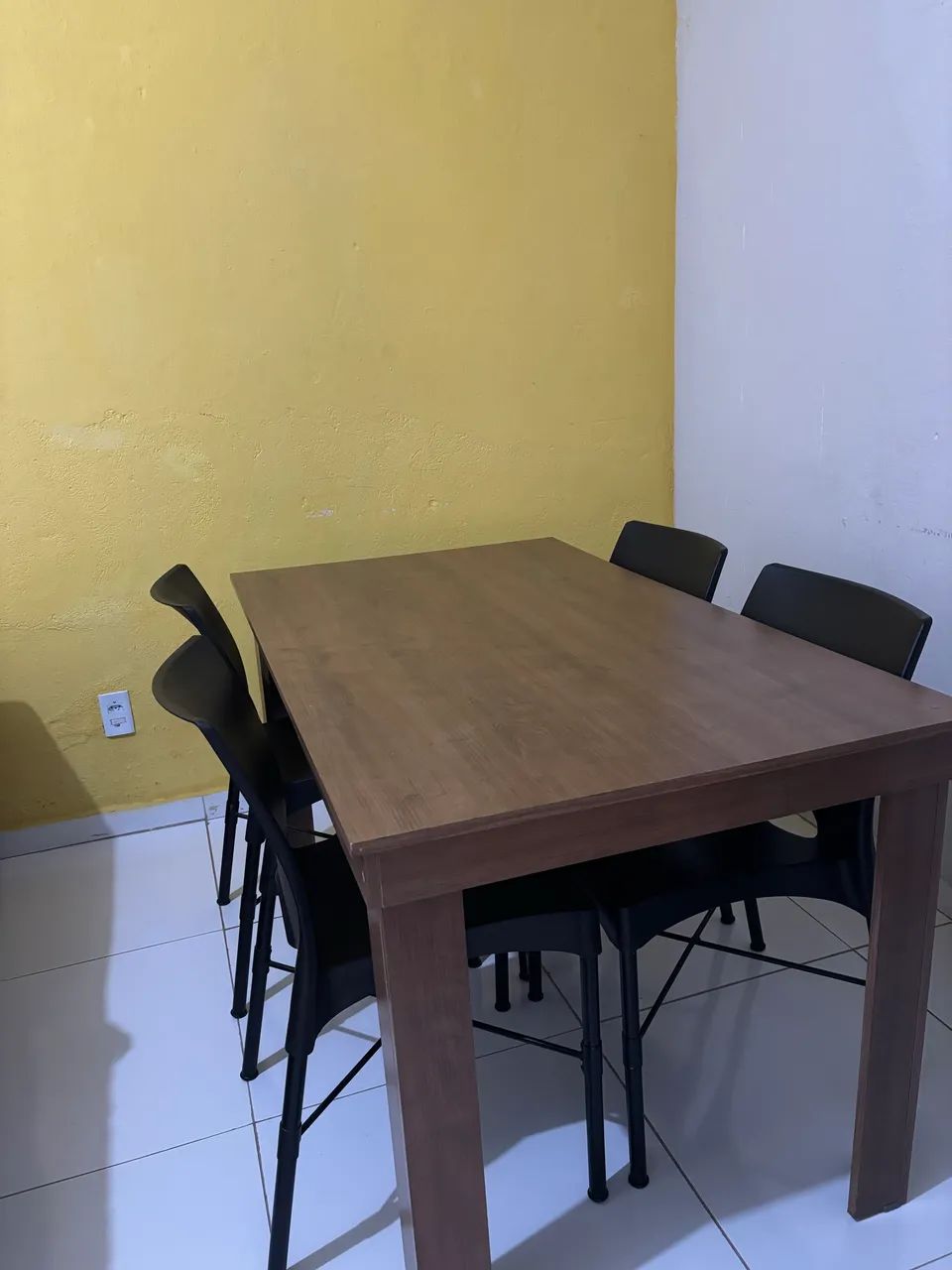 Mesa de Jantar 6 Lugares em Ótimo Estado - Foto 3