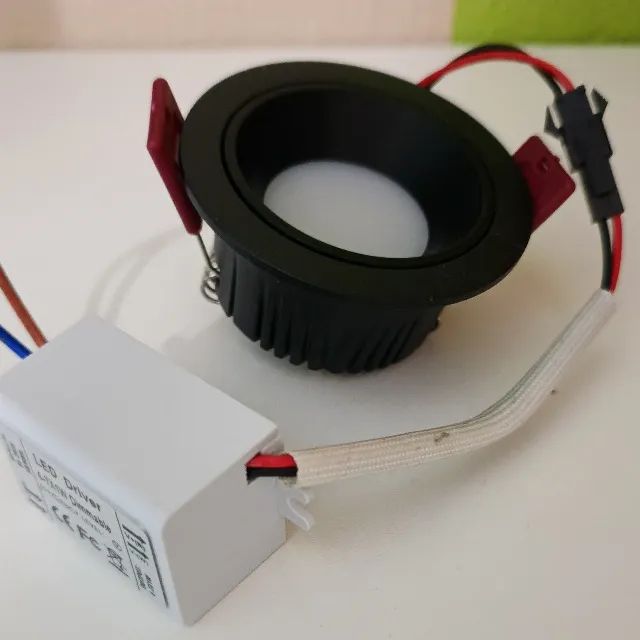 NOVO! Spotlight LED com Fonte