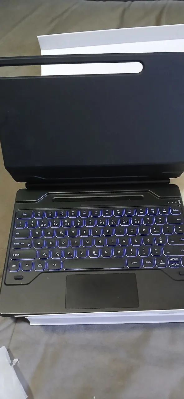 Capa Teclado para Tablet - Foto 2
